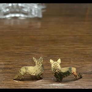 Corgi dog earrings!